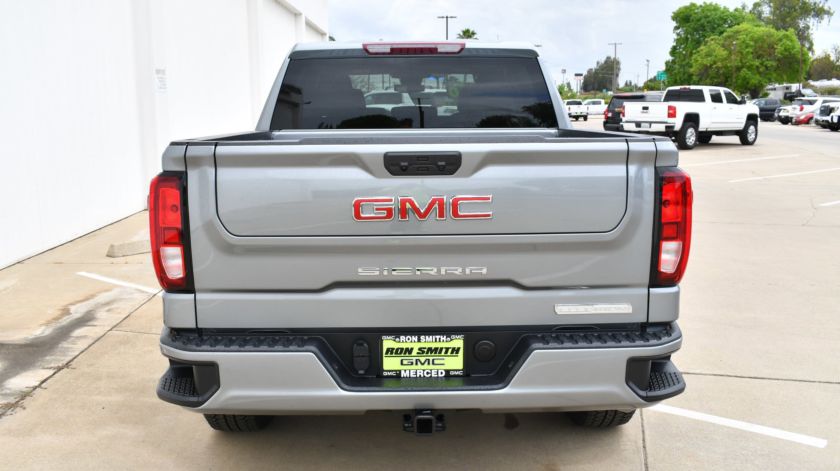 Used 2026 Sterling Metallic GMC Elevation image 7