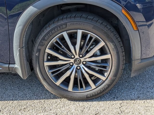 Used 2023 Blue INFINITI Sensory image 11