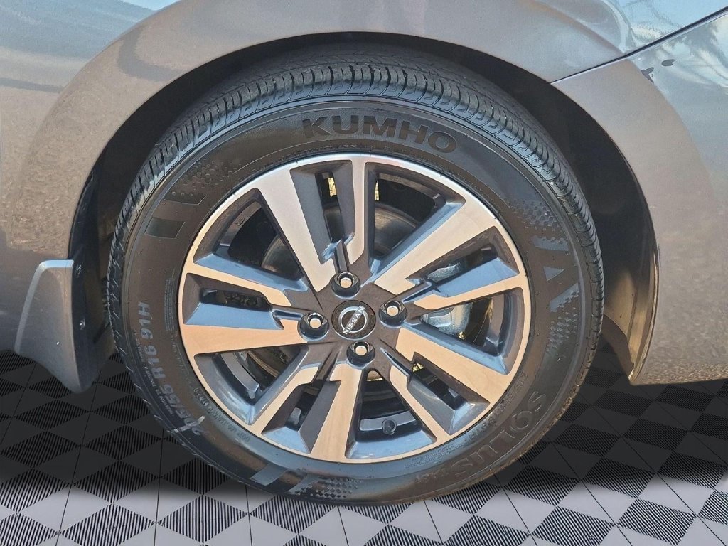 Certified Used 2024 Gun Metallic Nissan 1.6 SV image 30