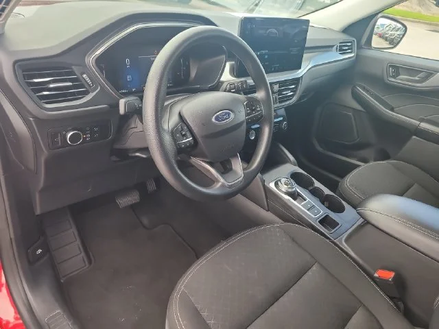 Used 2025 Red Ford Active image 19