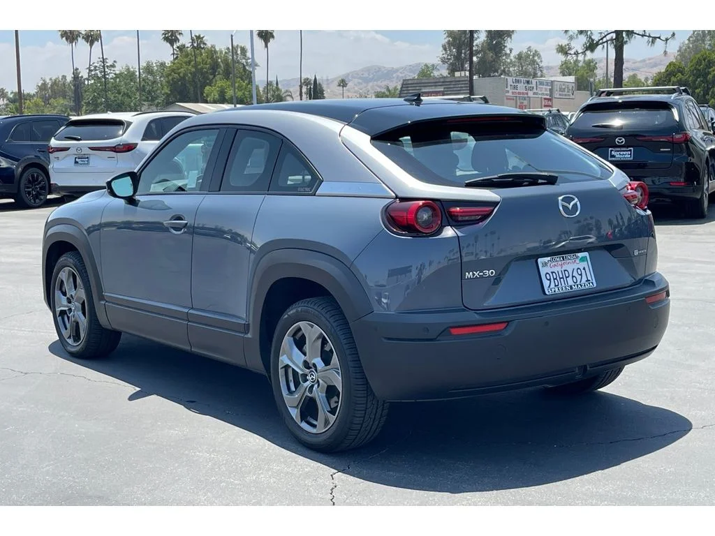 Used 2022 Polymetal Gray Metallic Multi-Tone Mazda Premium Plus Package image 4