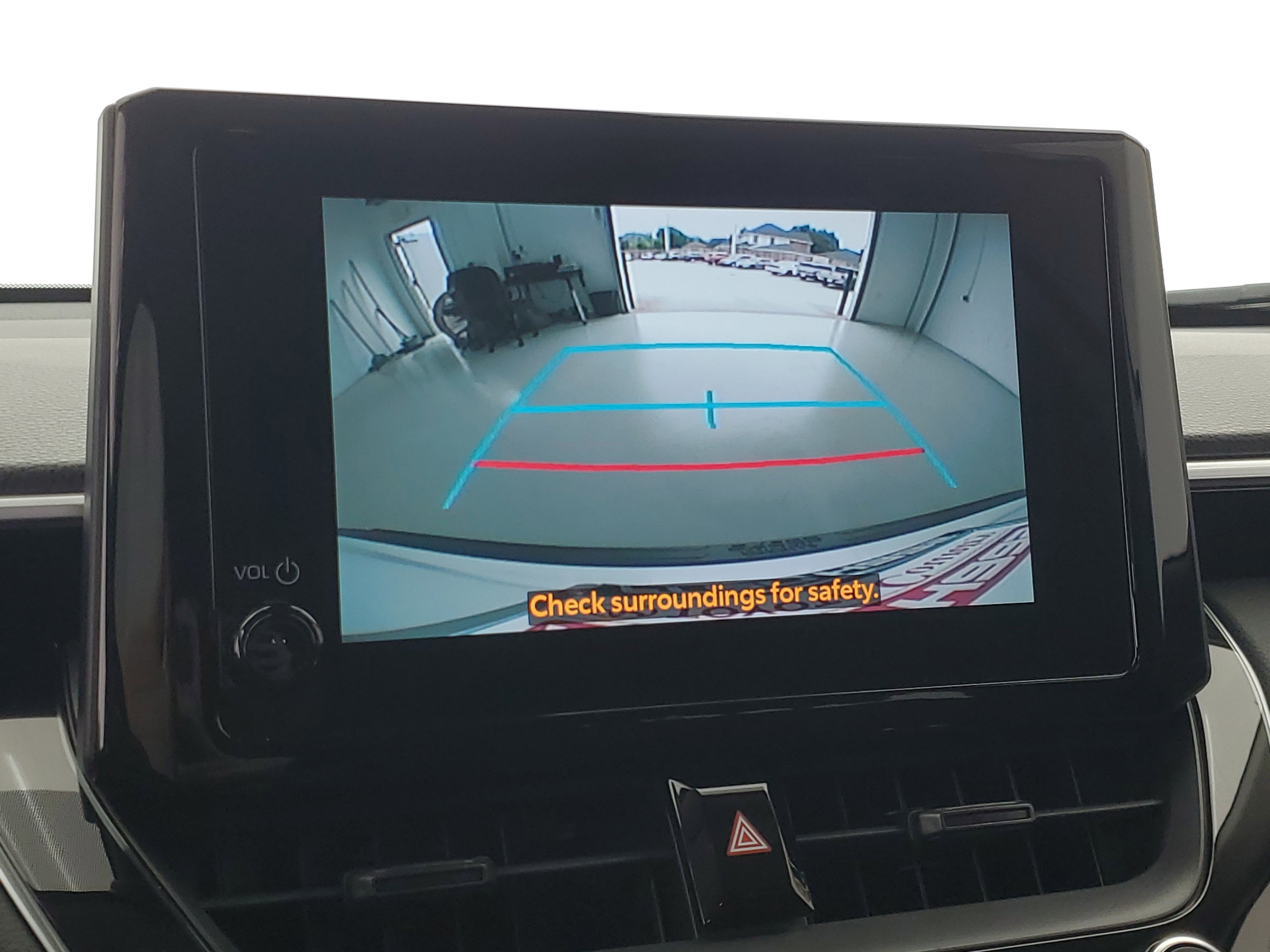 Used 2024 Wind Chill Pearl Toyota LE image 28