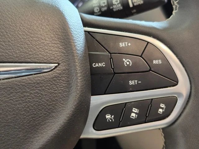 Used 2023 Black Chrysler Touring L image 24
