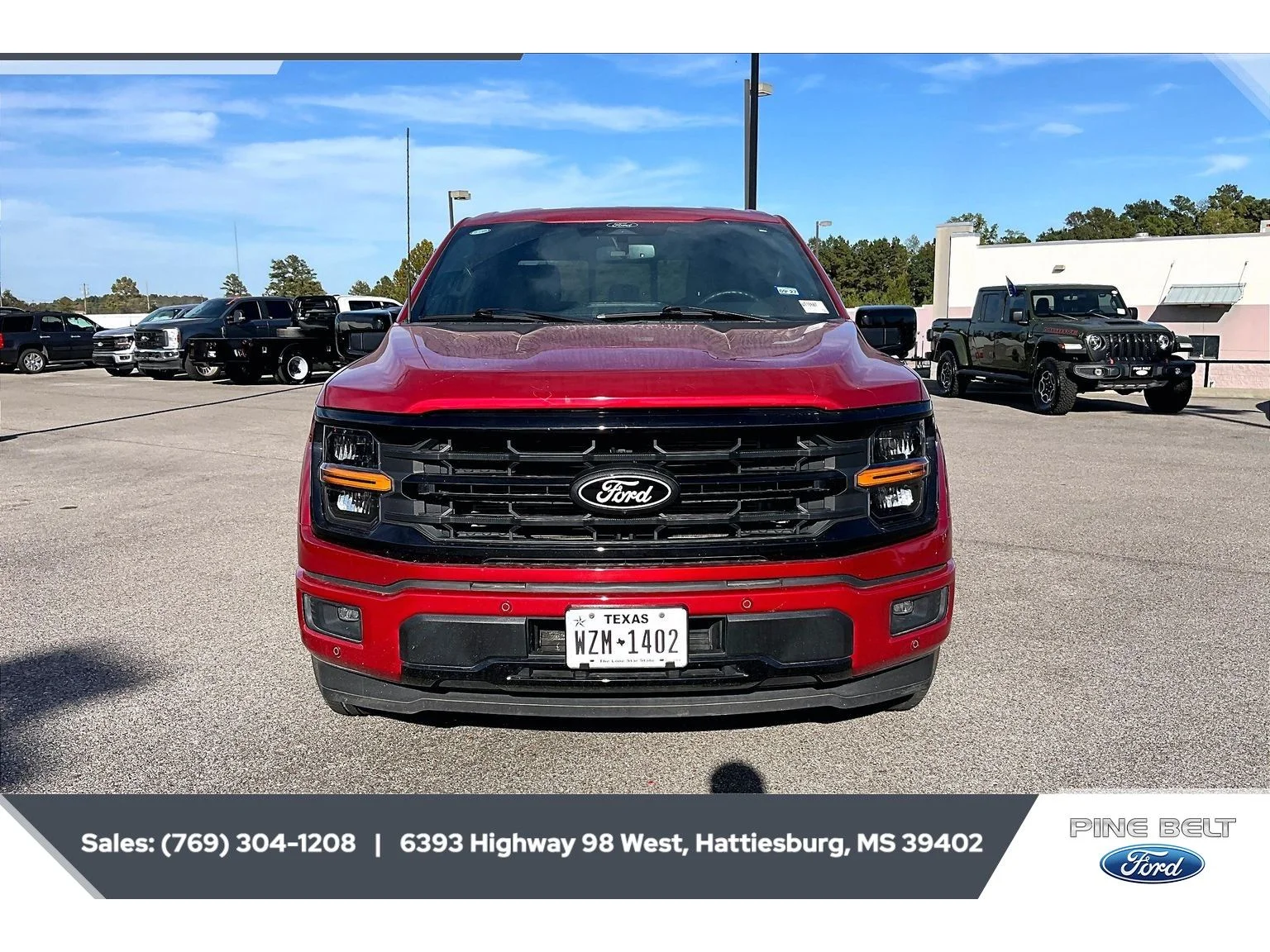Used 2025 Rapid Red Metallic Tinted Clearcoat Ford XLT image 5