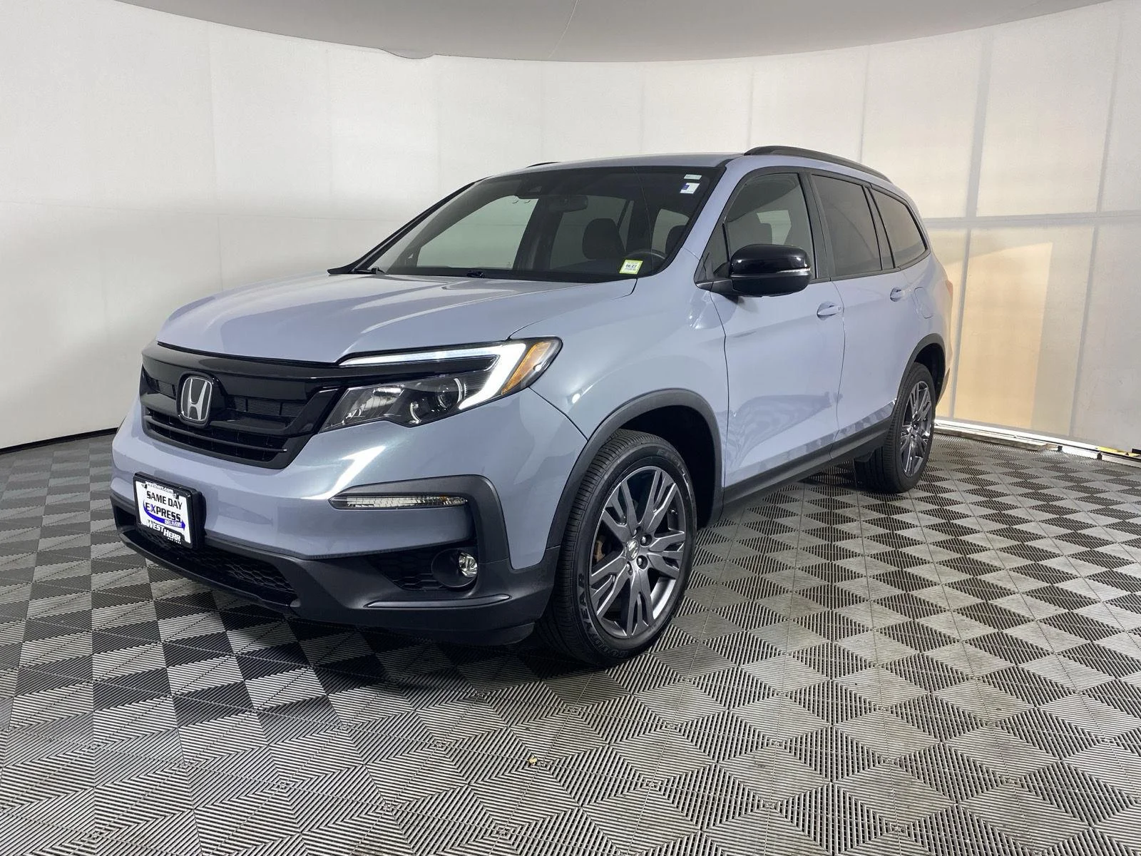 Used 2022 Sonic Gray Pearl Honda Sport image 3