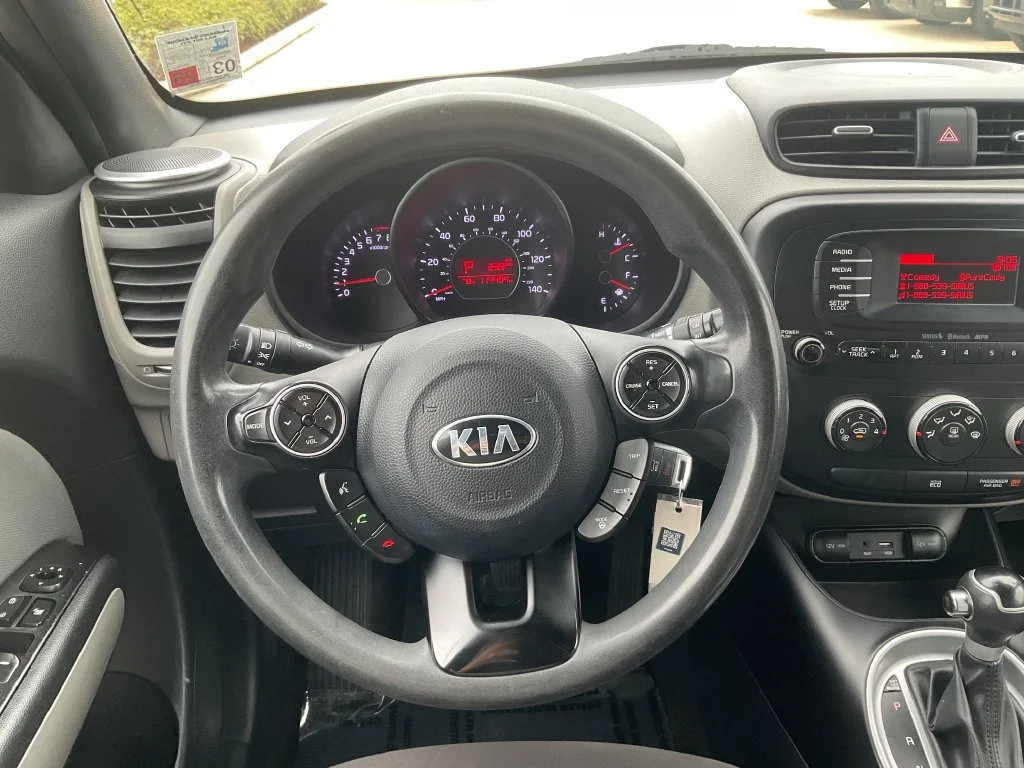 Used 2016 Black Kia Base image 20