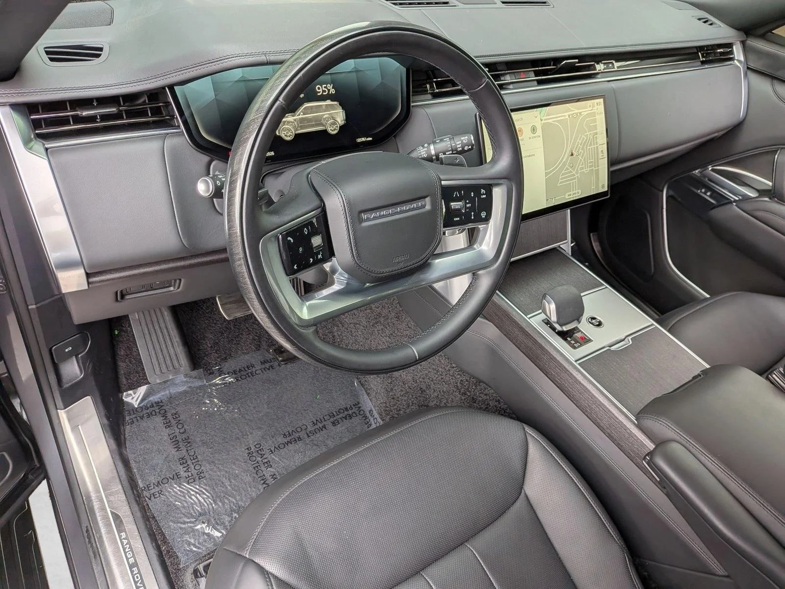 Used 2025 Eiger Grey Metallic Land Rover SE image 10