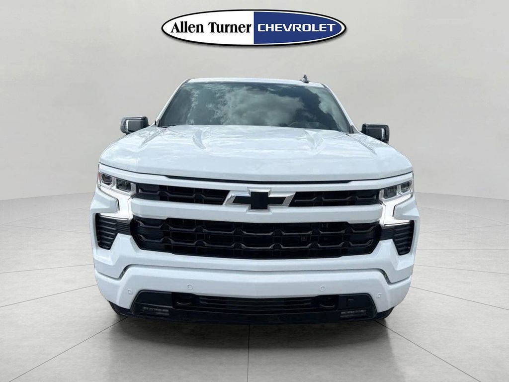 New 2026 Summit White Chevrolet RST image 2
