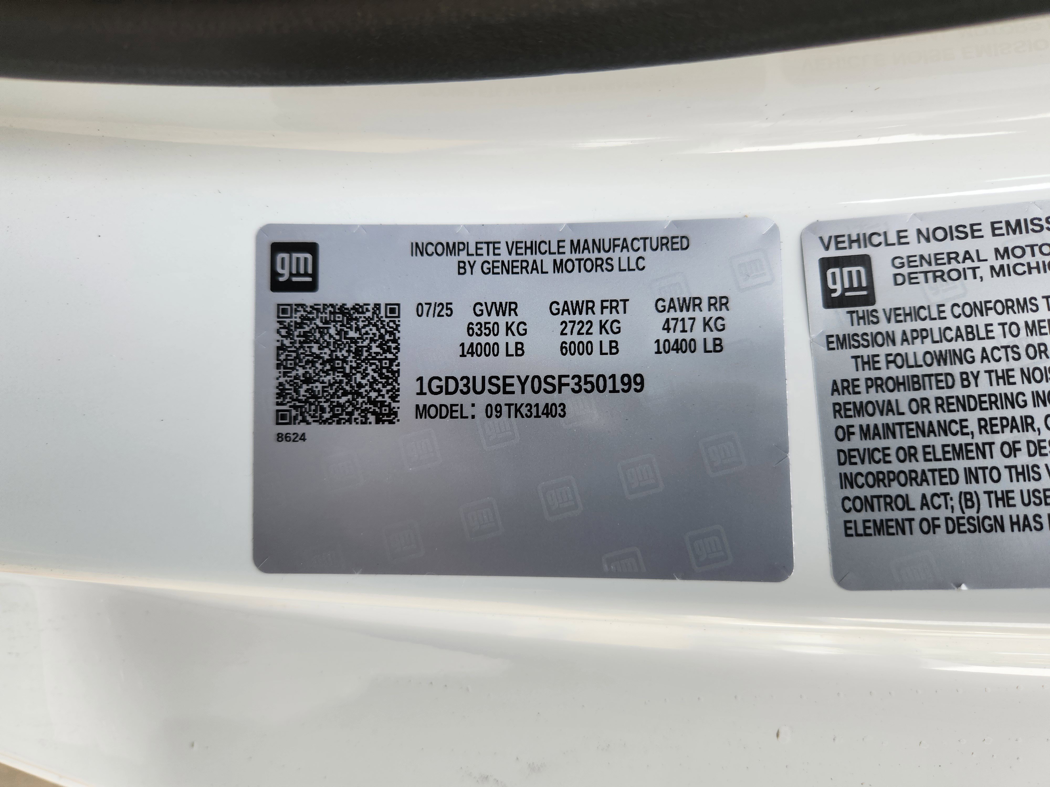 2025 GMC Sierra 3500HD Pro - Photo 12