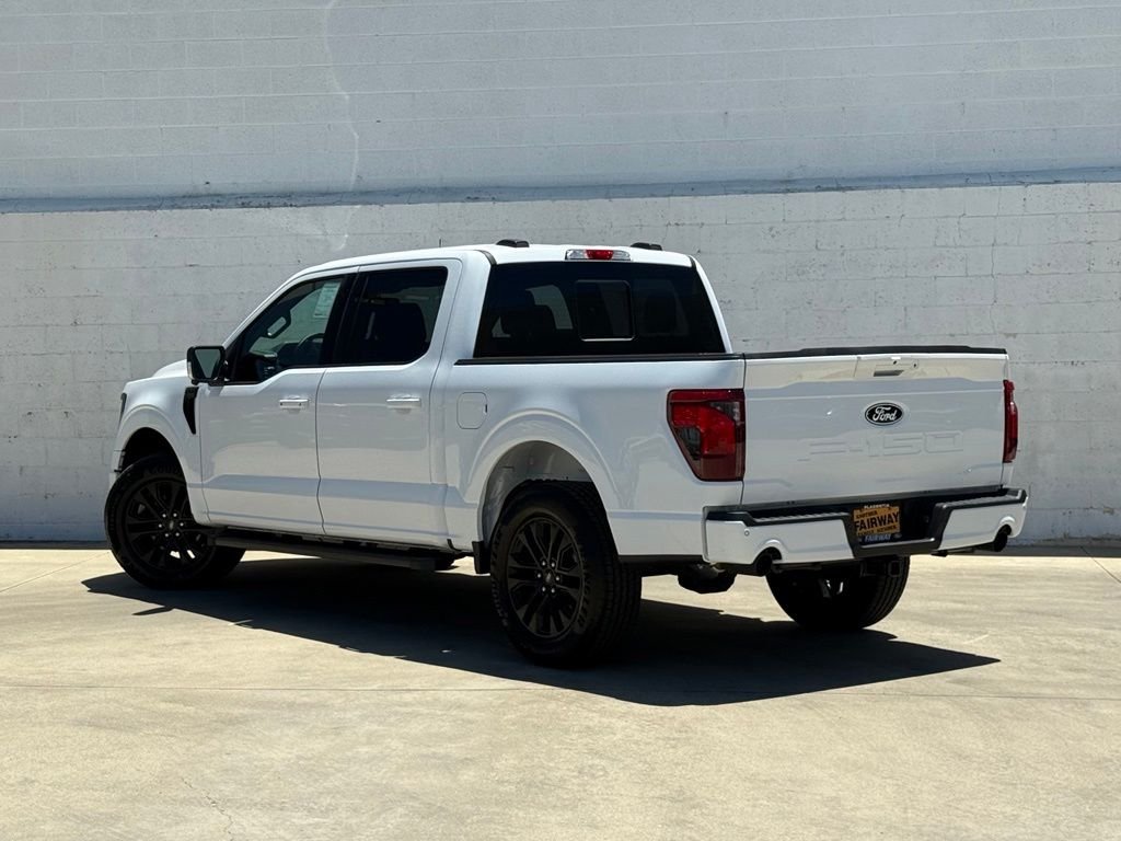 New 2026 Oxford White Ford XLT image 3