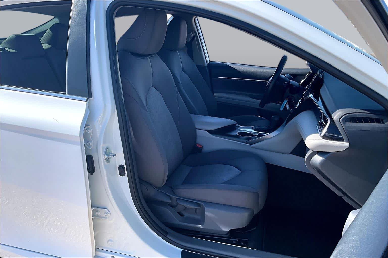 Used 2021 Super White Toyota LE image 9