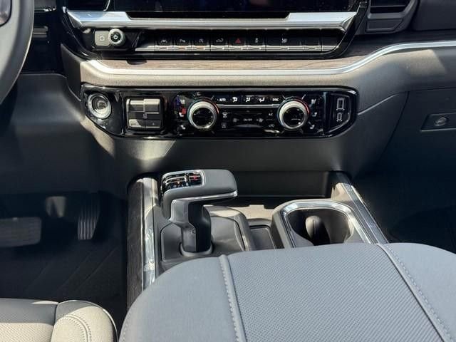 2026 Chevrolet Silverado 1500 LTZ - Photo 10