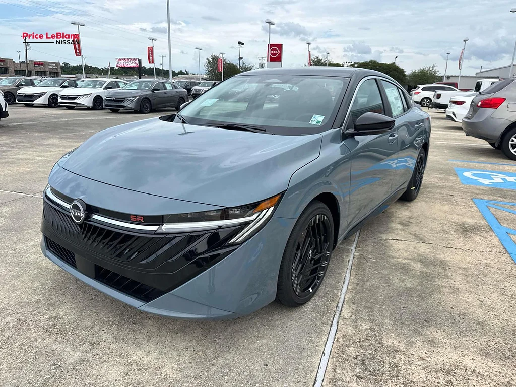 New 2026 Atlantic Gray Metallic/Super Black Nissan SR image 3