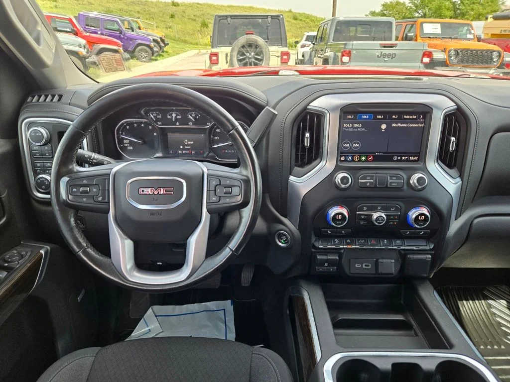 Used 2021 Red GMC Elevation image 20