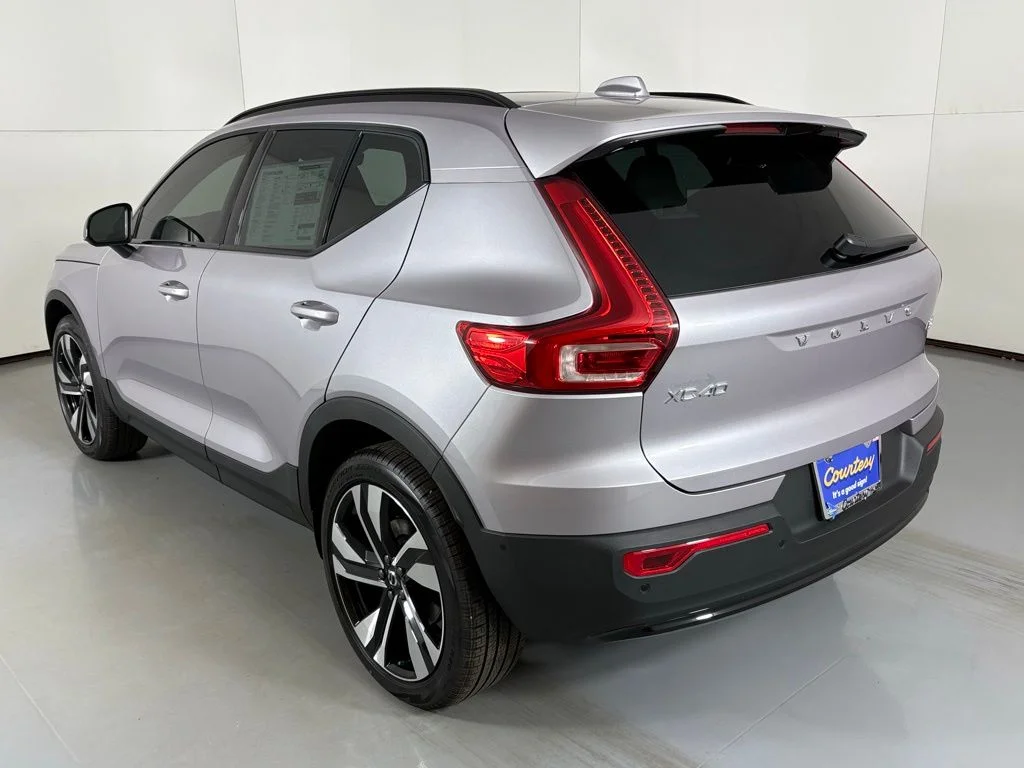 New 2026 Aurora Blue Volvo Ultra image 6