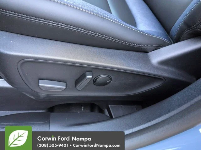 New 2026 Azure Gray Metallic Ford Outer Banks image 12