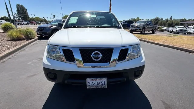 Used 2015 White Nissan S image 8