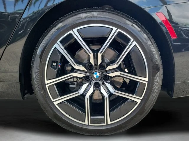 Used 2025 Black BMW 740i image 35