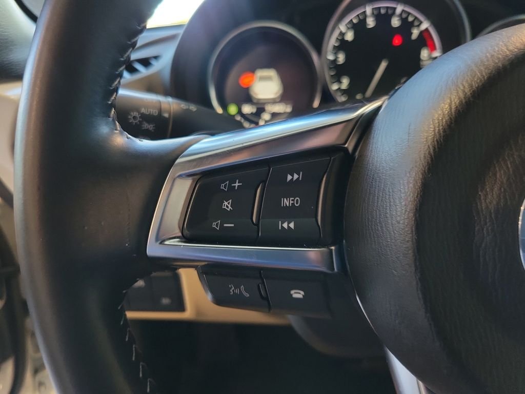 Used 2025 White Mazda Grand Touring image 14