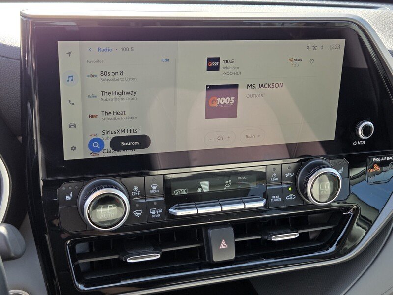 Used 2025 Silver Toyota XLE image 32