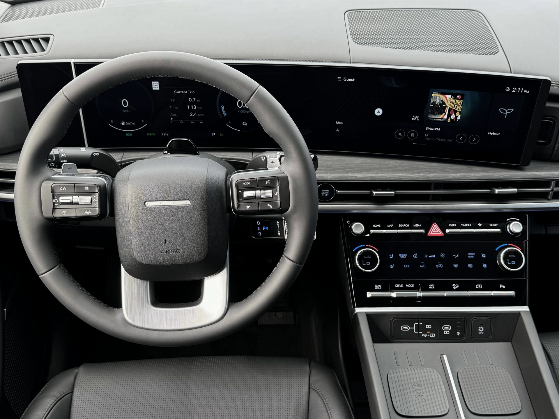 2025 Hyundai Santa Fe Limited - Photo 17