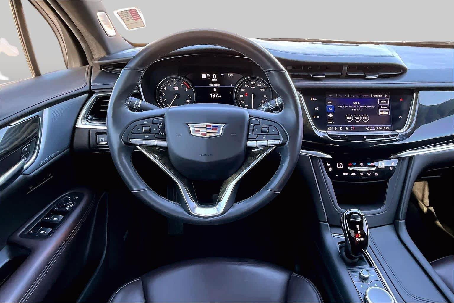 Pre-Owned 2020 Cadillac XT6 FWD Premium Luxury