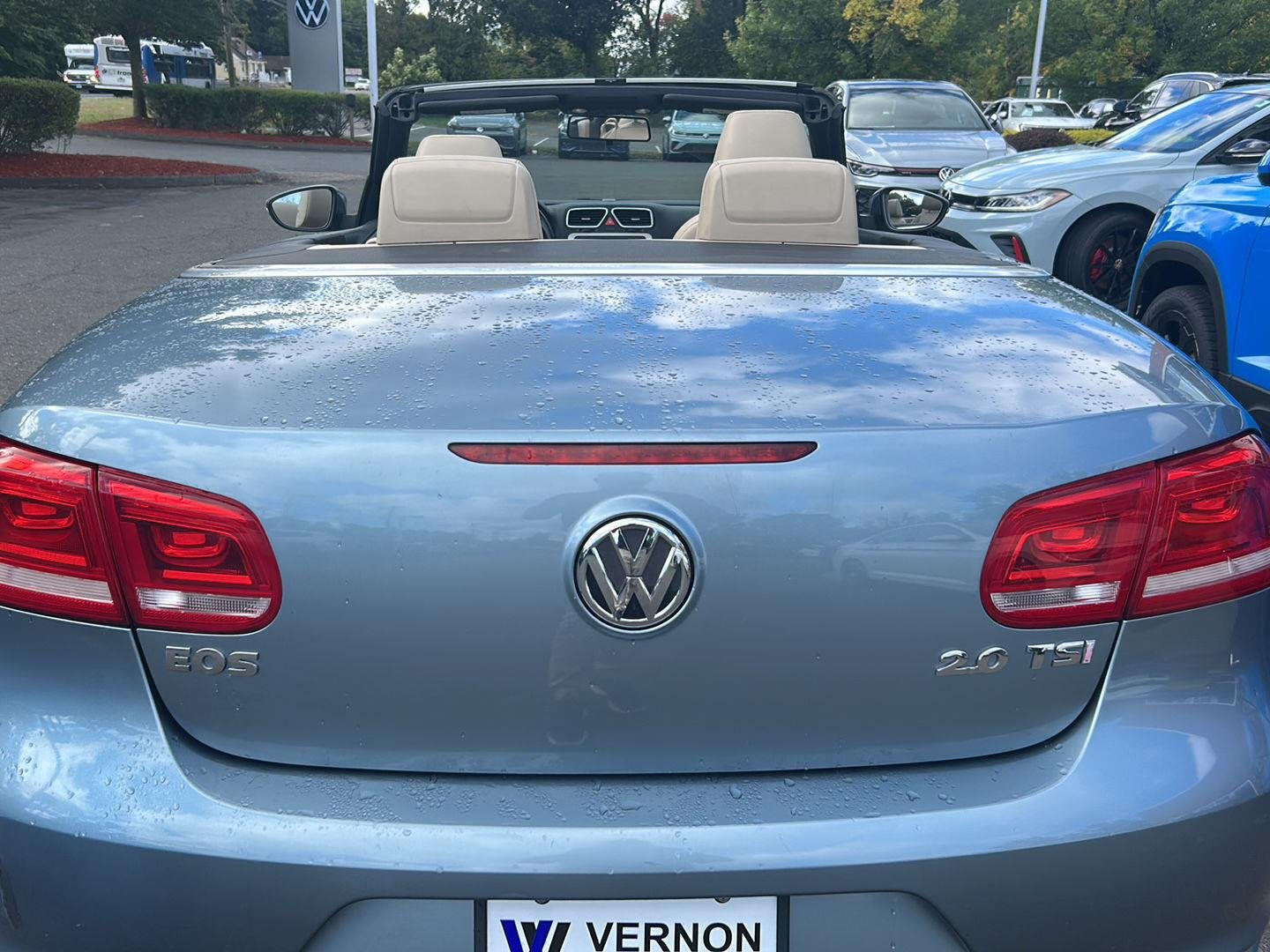 Used 2012 Horizon Blue Metallic Volkswagen Komfort image 14