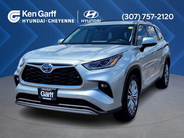 2023 Toyota Highlander Hybrid Platinum
