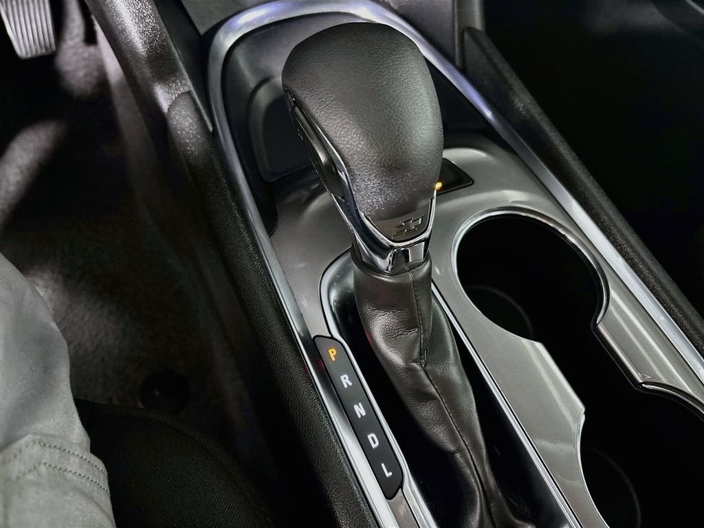 Used 2025 Blue Chevrolet LT image 17