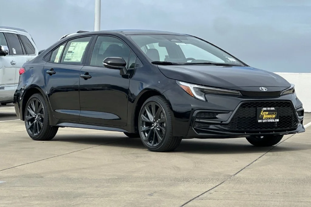 New 2027 Inked Toyota  SE image 2