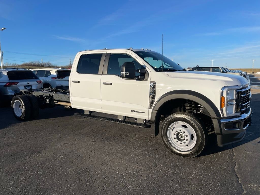 2026 Ford F-550 Super Duty Chassis Cab XL