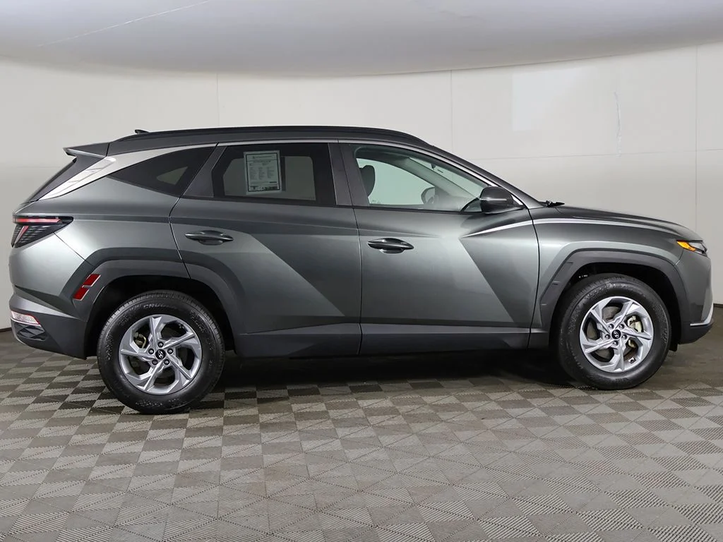 Used 2023 Gray Hyundai SEL image 18