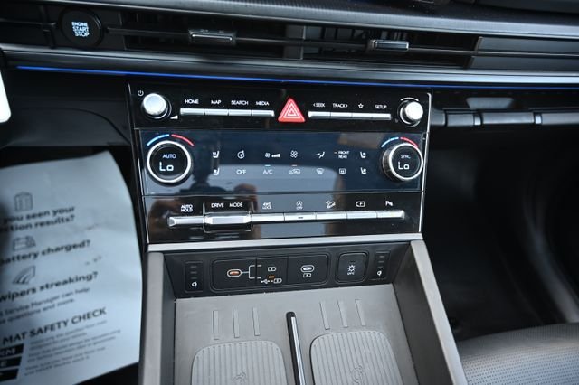 Used 2024 White Hyundai Calligraphy image 18