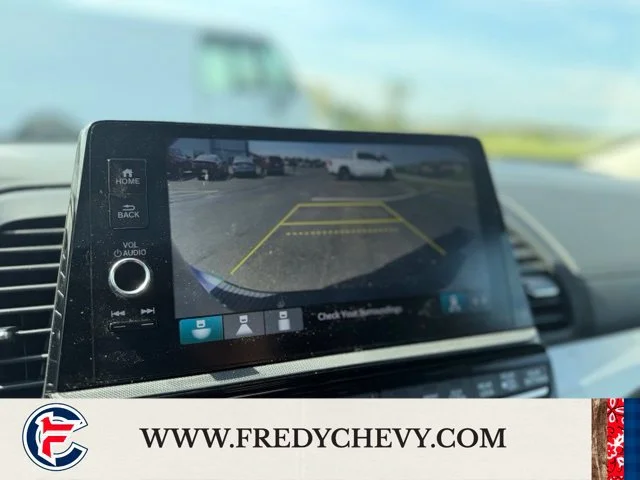 Used 2025 Gray Honda EX-L image 18