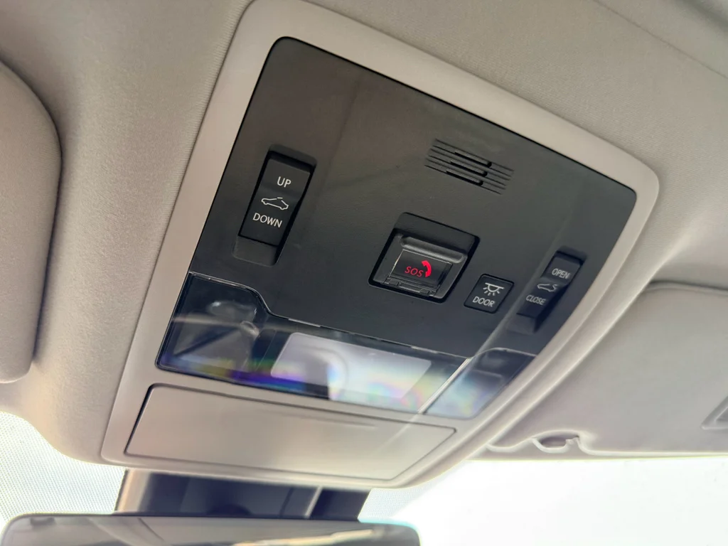 Used 2022 Atomic Silver Lexus  image 22