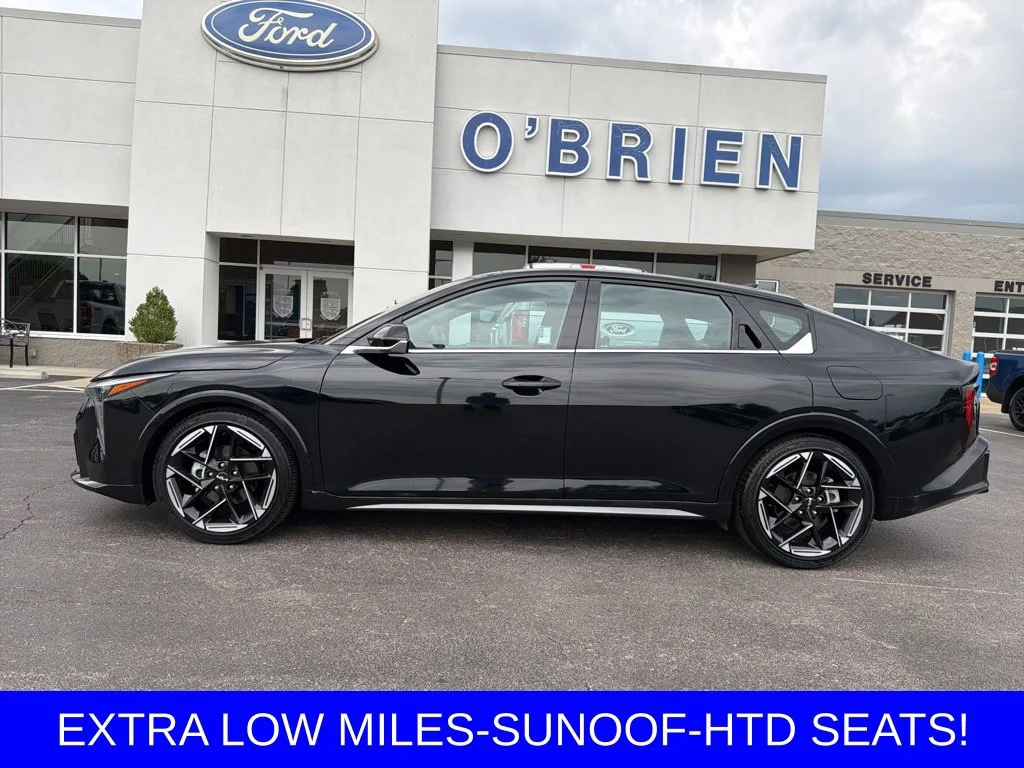 Used 2025 Aurora Black Kia GT-Line image 2