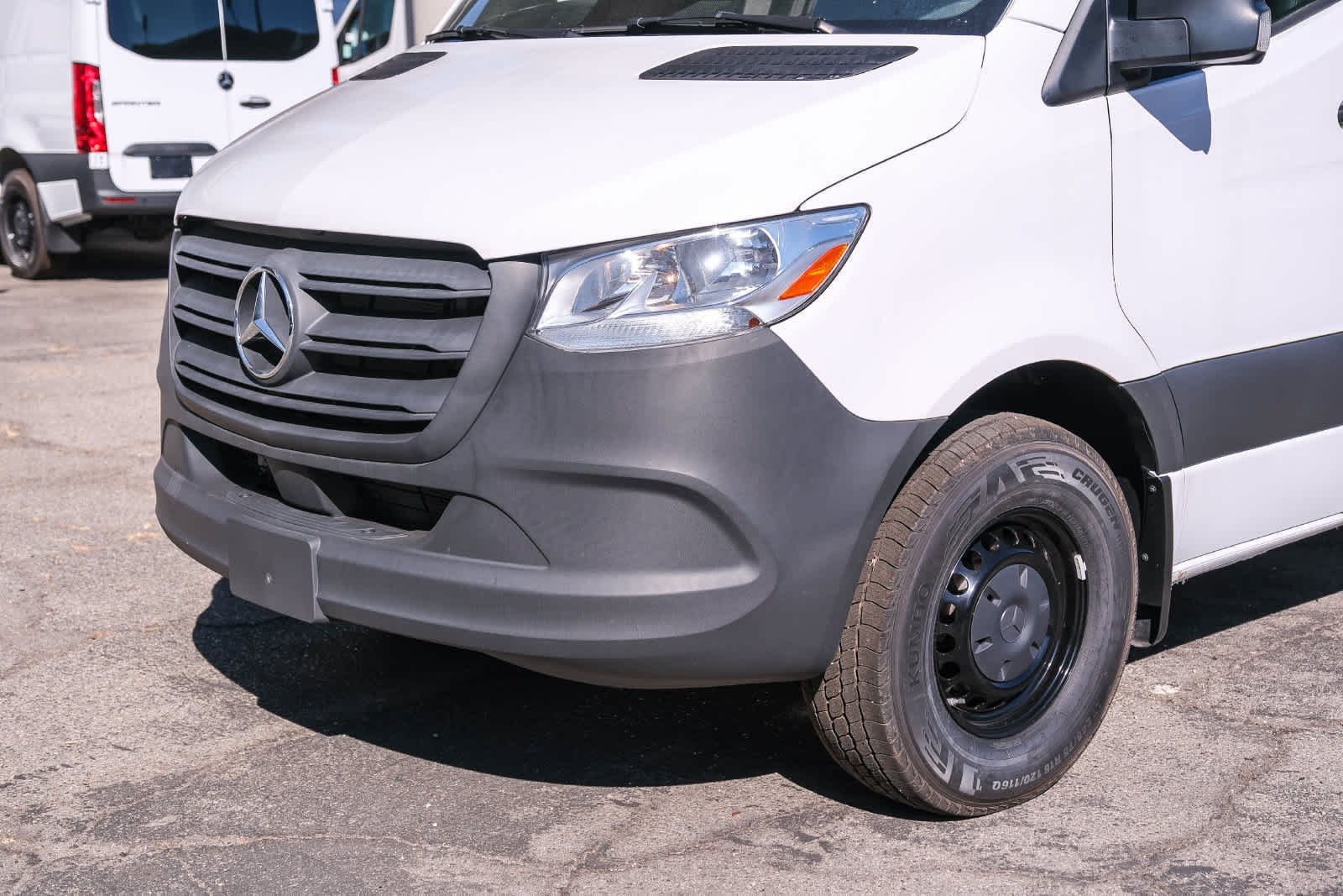 New 2025 Arctic+White Mercedes-Benz Cargo 144 WB  RWD 2.0L 4-Cylinder image 11