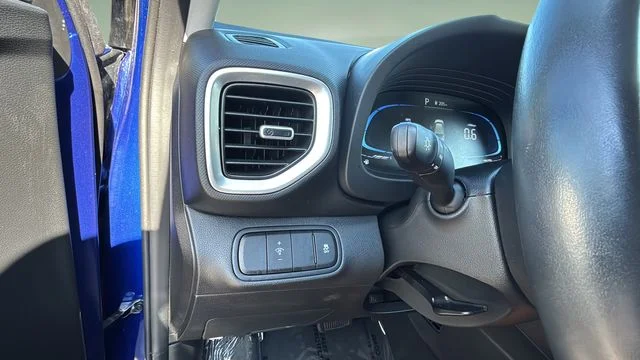 Used 2025 Blue Hyundai SEL image 22