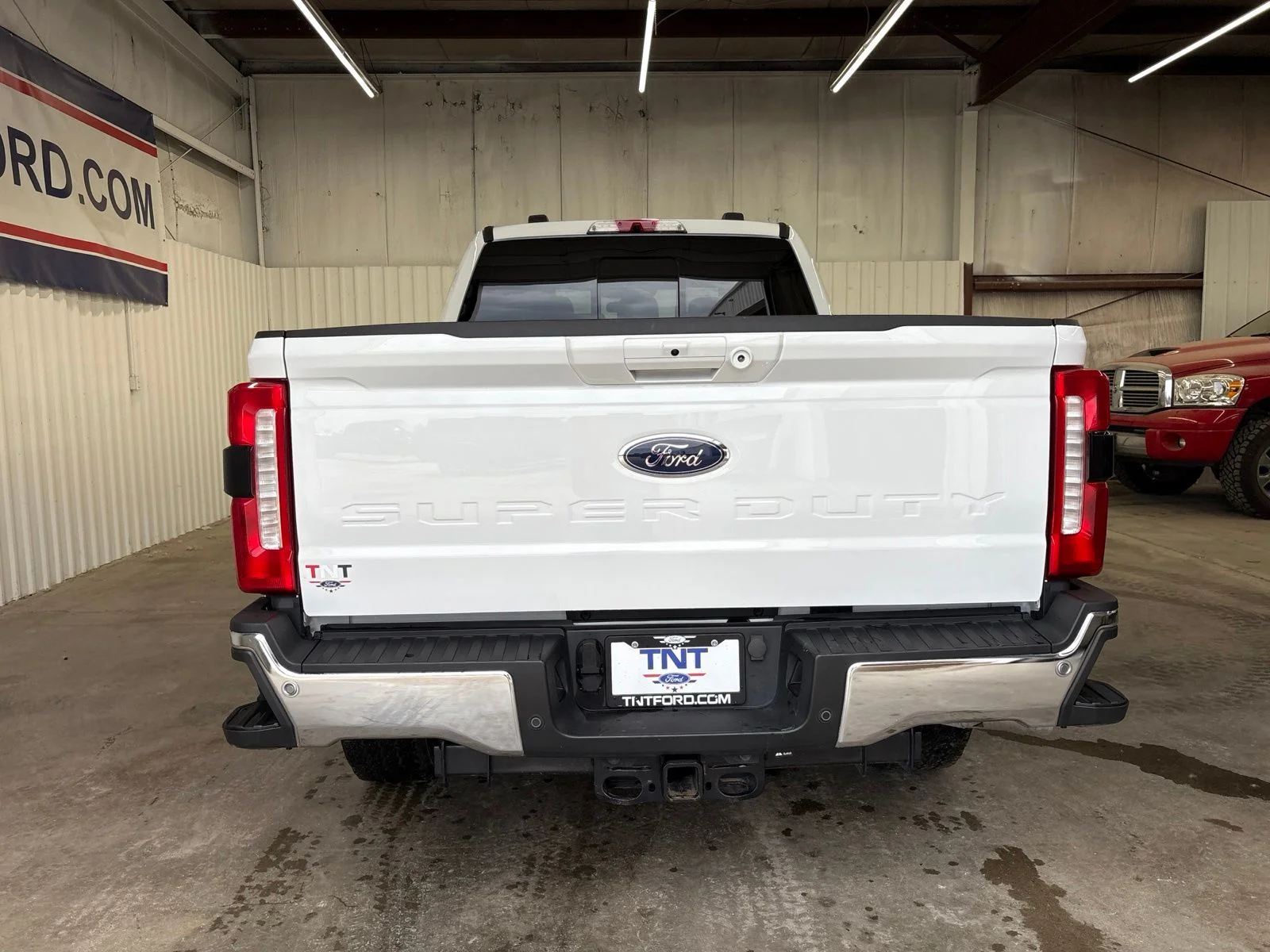 Used 2024 Oxford White Ford Lariat image 6