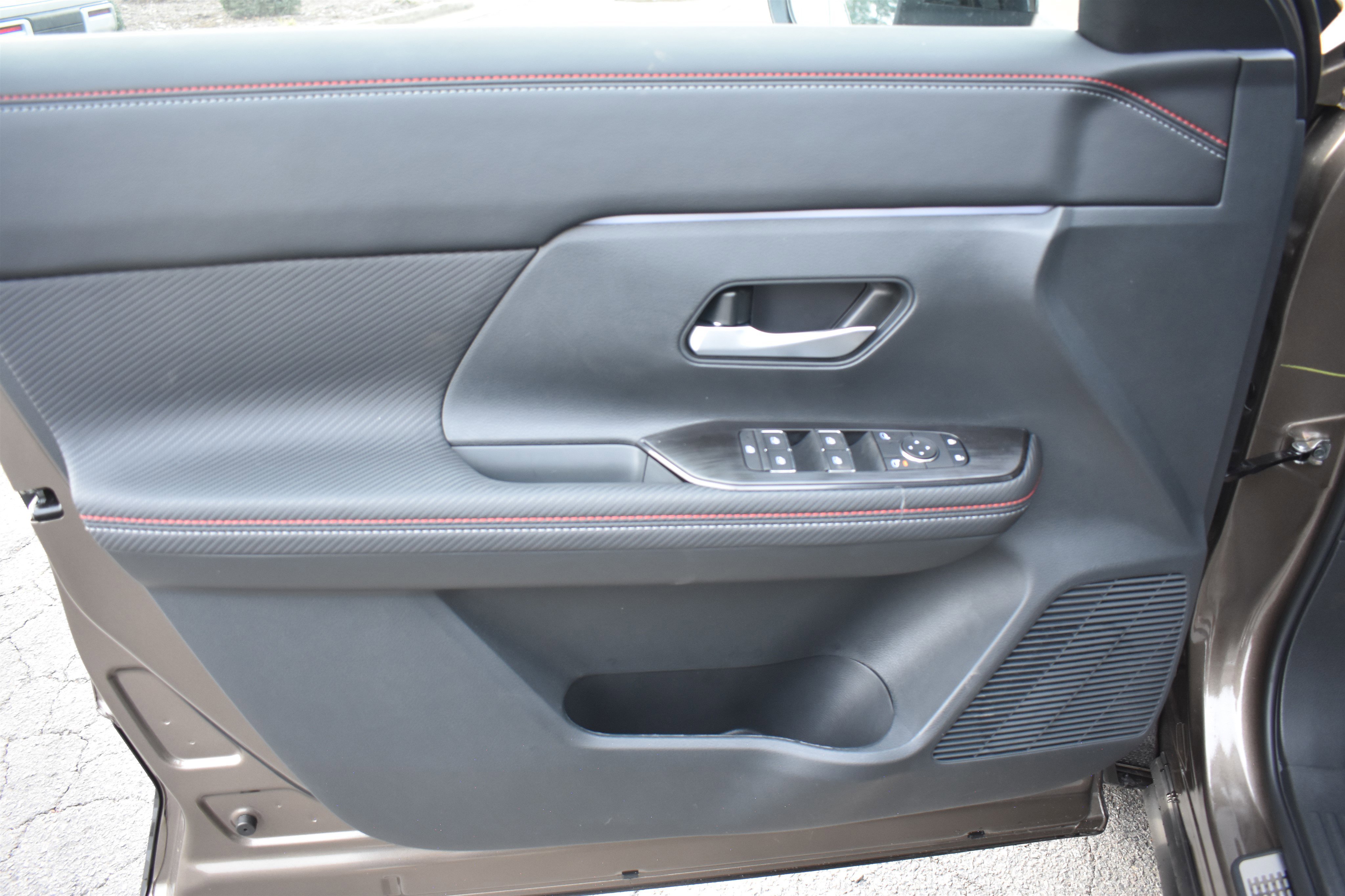 2026 Nissan KICKS SR AWD - Photo 12