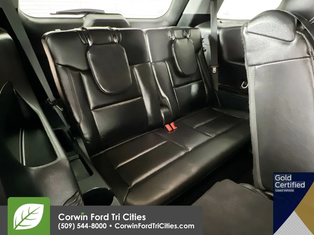 Used 2024 Iconic Silver Metallic Ford XLT image 16