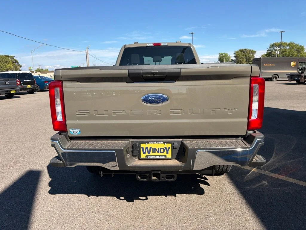 2026 Ford F-350 Super Duty XLT - Photo 7