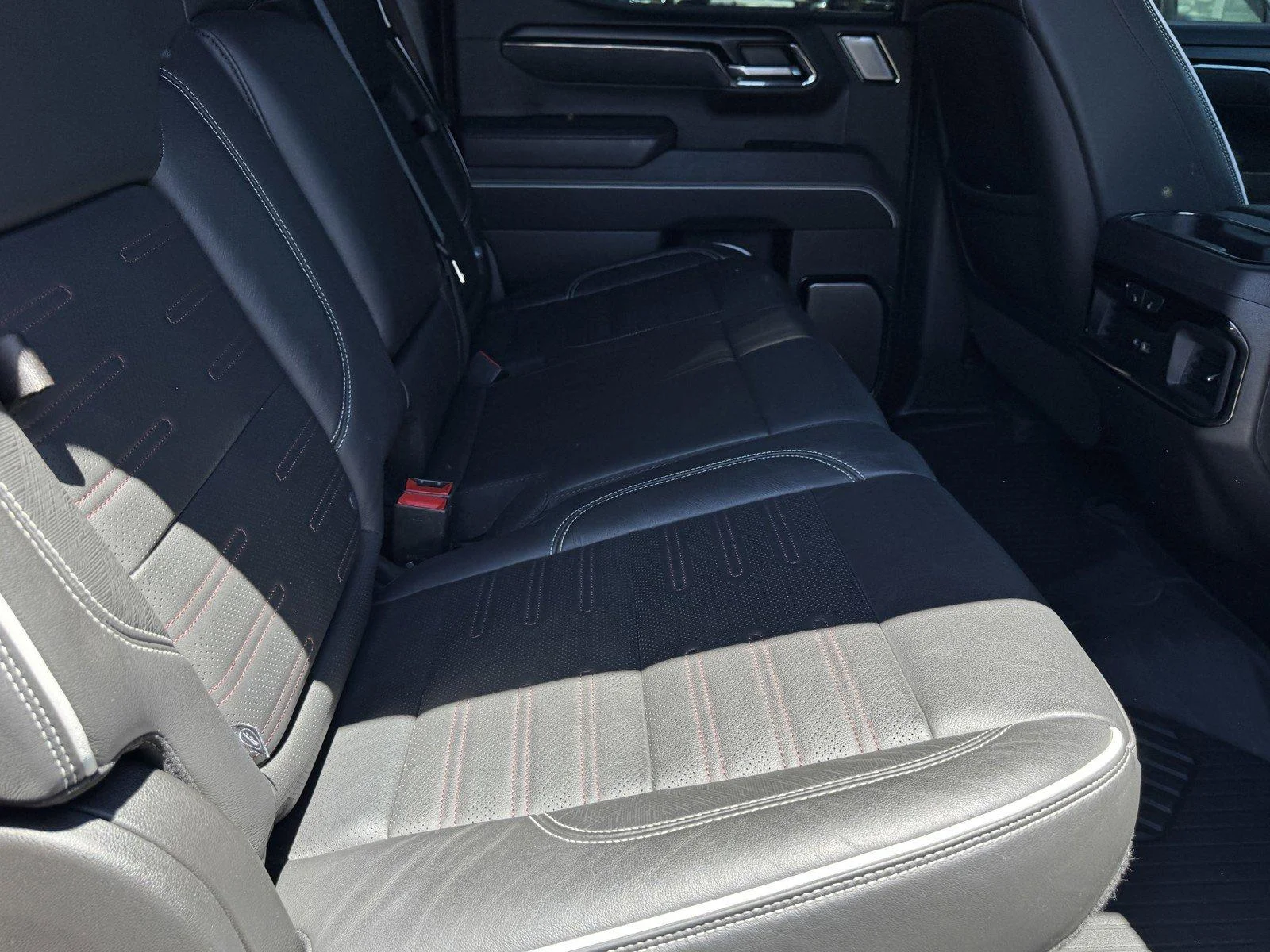 Used 2024 Titanium Rush Metallic GMC AT4X image 11