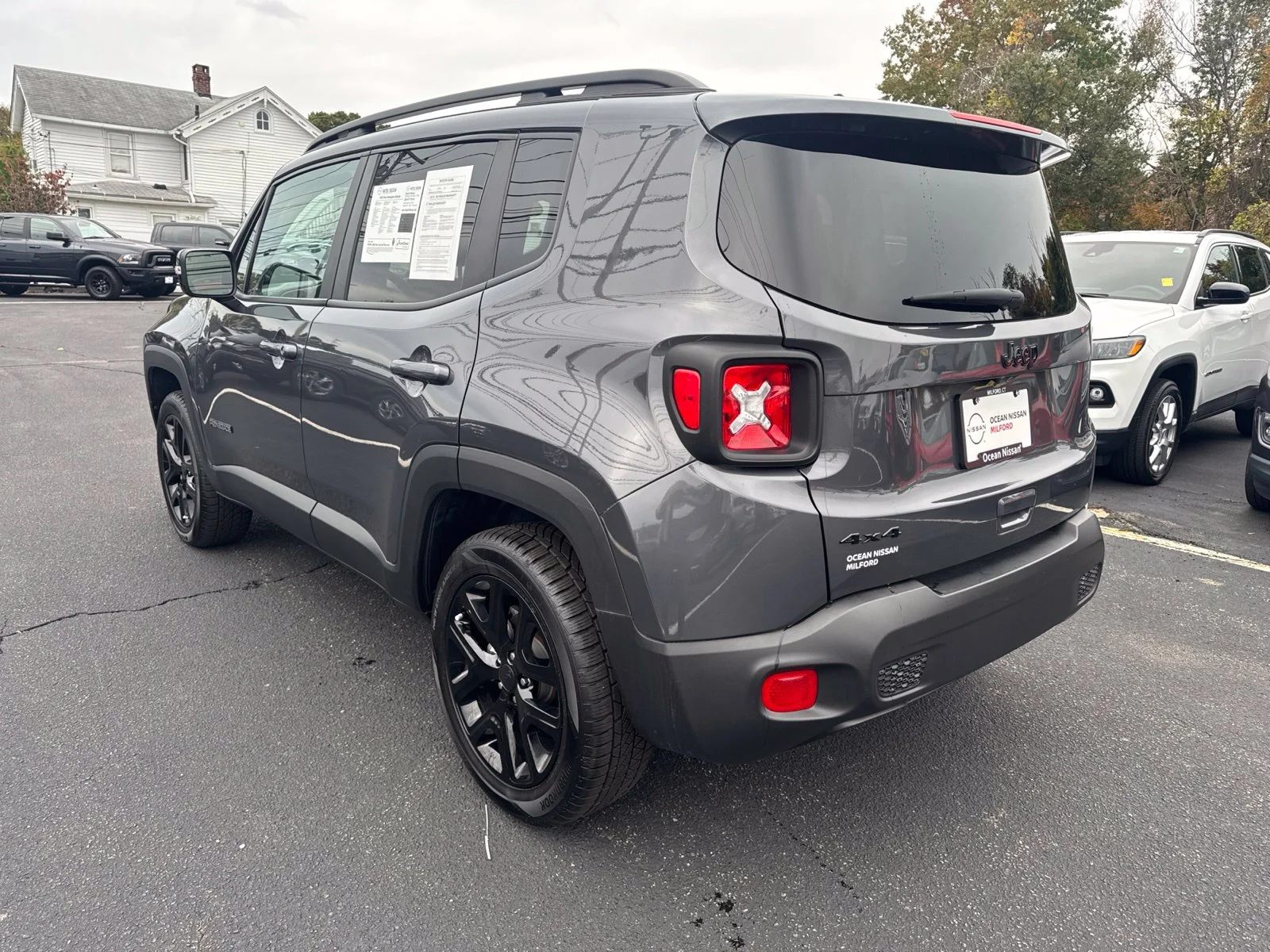 Used 2023 Graphite Gray Jeep Altitude image 4