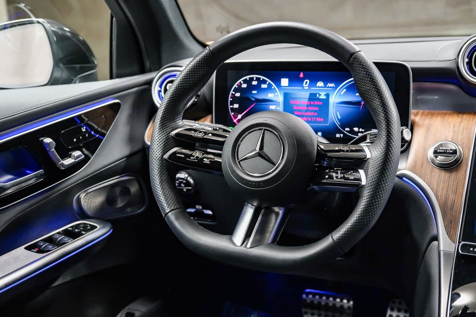 Certified Used 2025 Graphite Grey Metallic Mercedes-Benz GLC 350e image 19