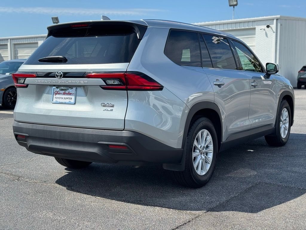Used 2024 Silver Toyota XLE image 14