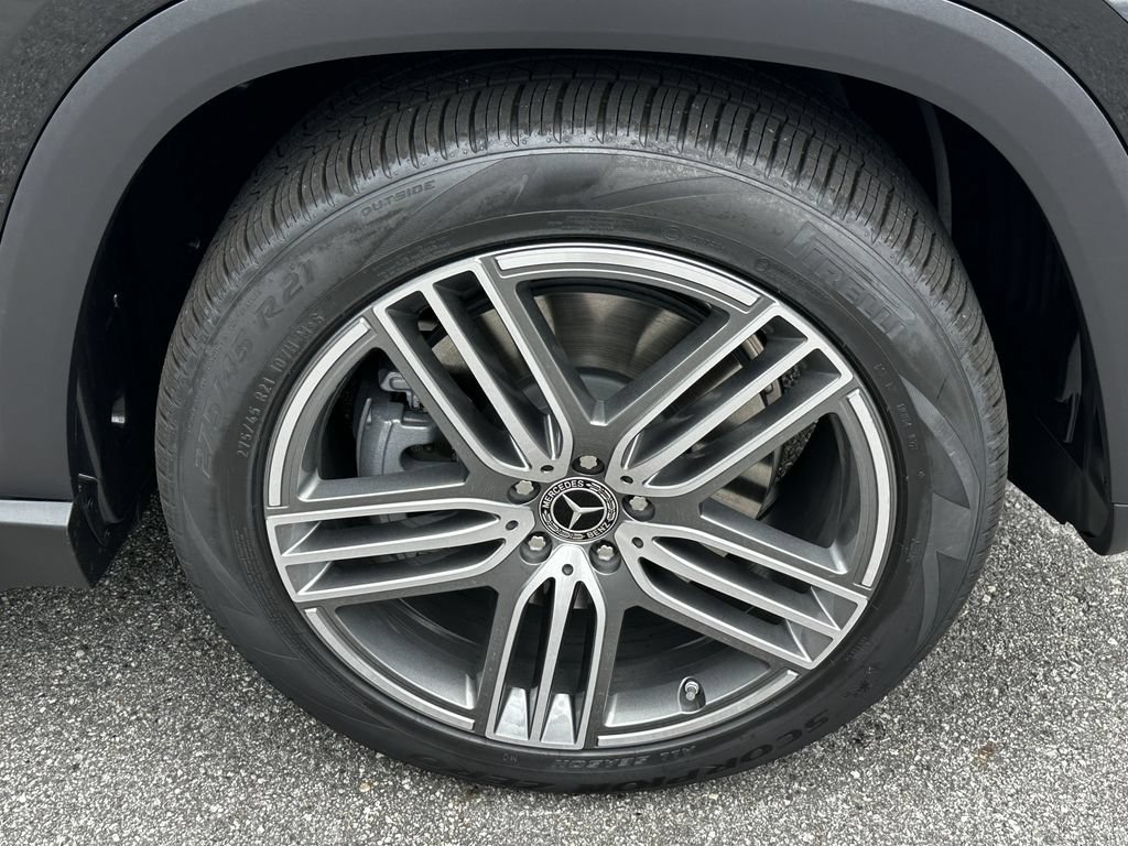 New 2026 Black Mercedes-Benz GLS 450 image 51