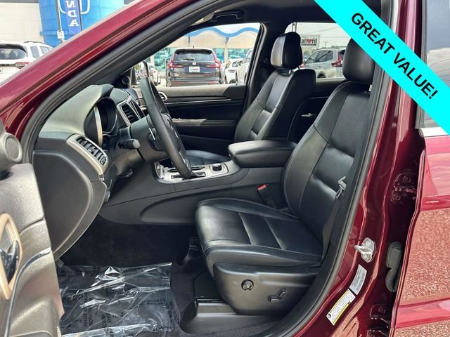 Used 2017 Red Jeep Limited image 15
