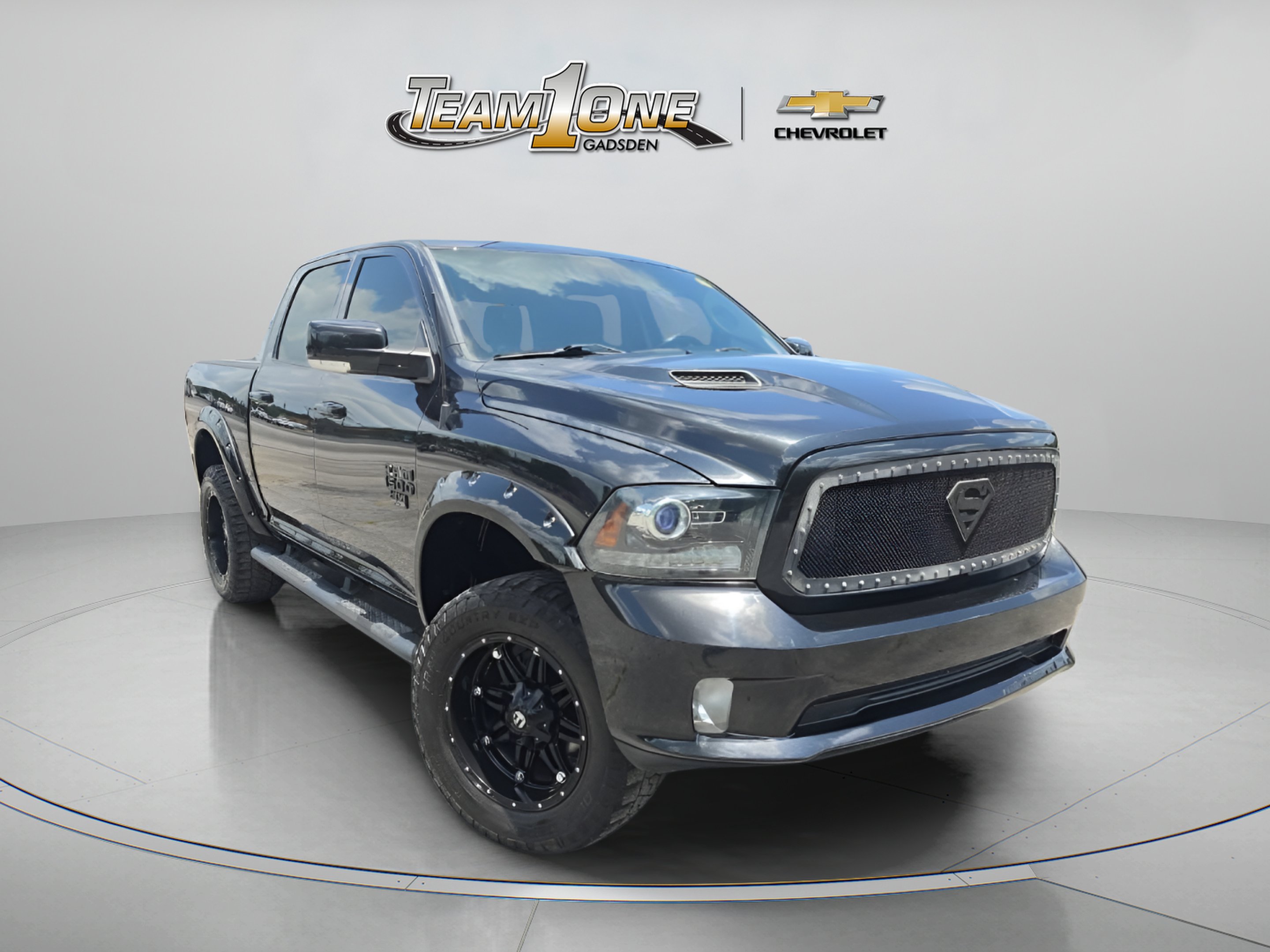 2016 RAM 1500 Sport 4x4 Crew Cab 5'7's photo