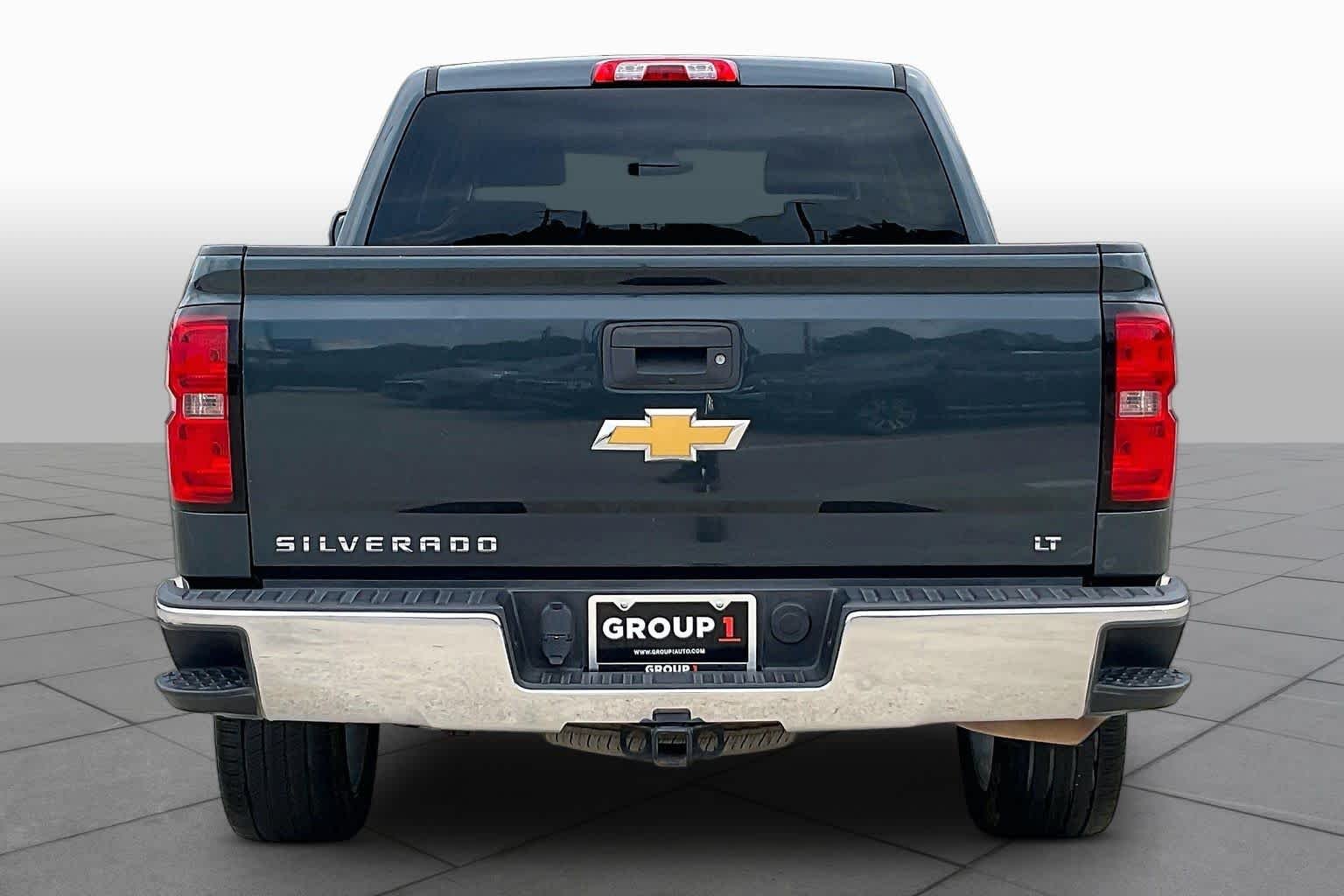 Used 2018 Graphite Metallic Chevrolet LT image 5